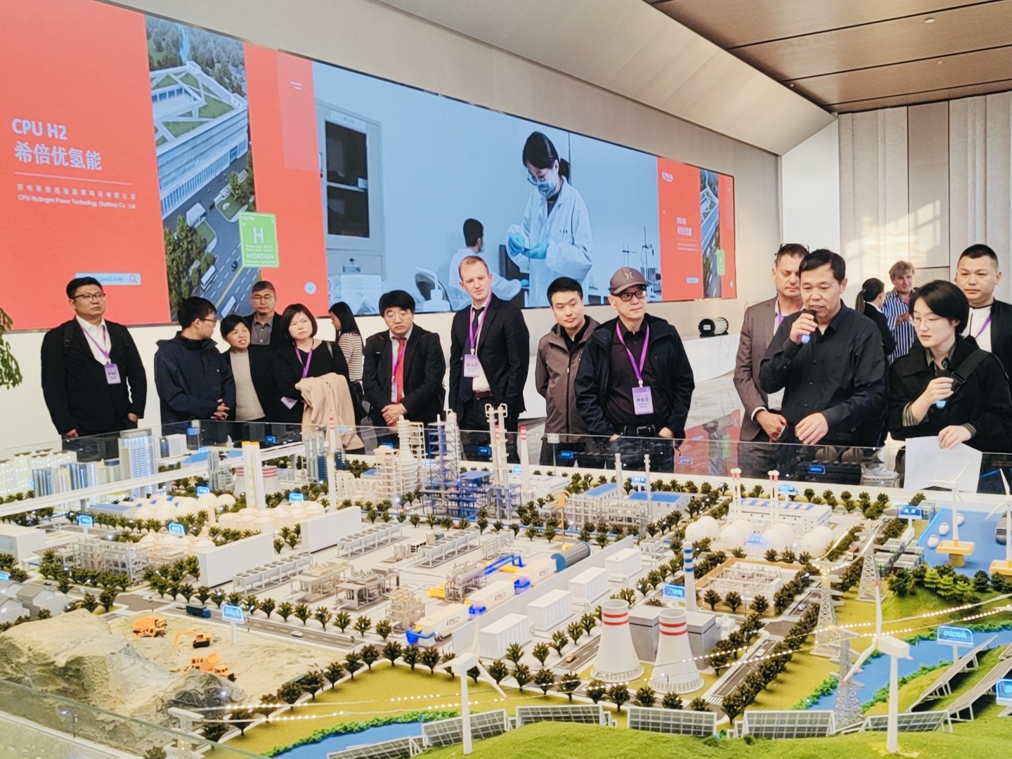 苏州美国清洁技术峰会高管代表团莅临希倍优氢能 共探电解水制氢技术